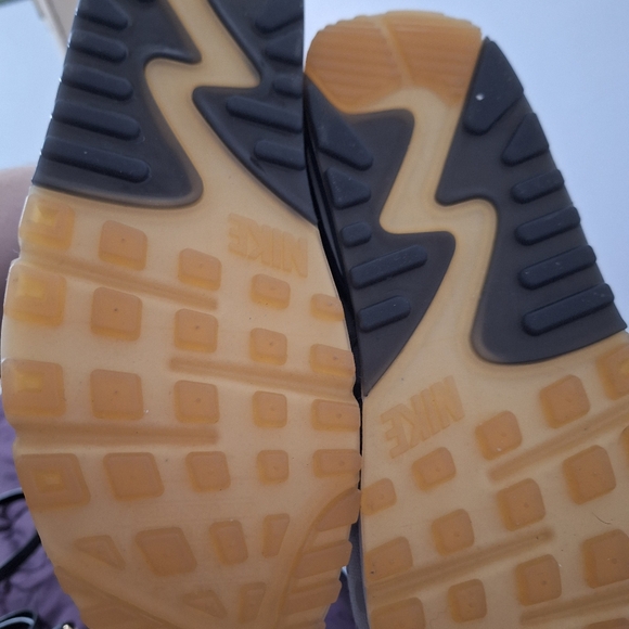 Nike Gray and White Polka Dot Sneakers - Picture 2 of 4